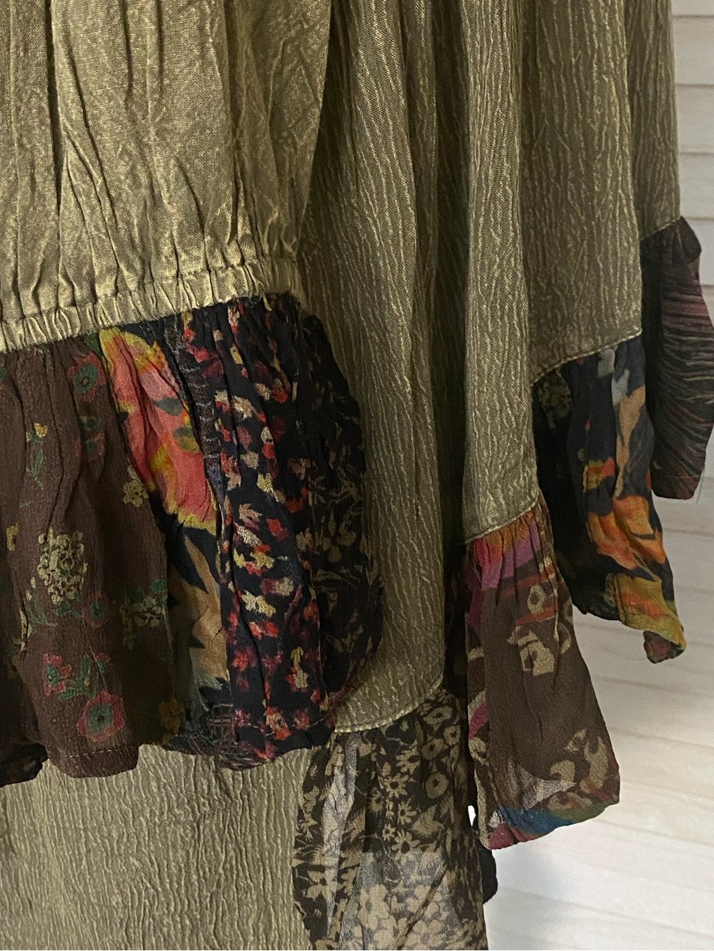 Young Threads Boho Olive Green Mixed Patterns Embellished Embroidered Top XL NWT - Picture 6 of 16